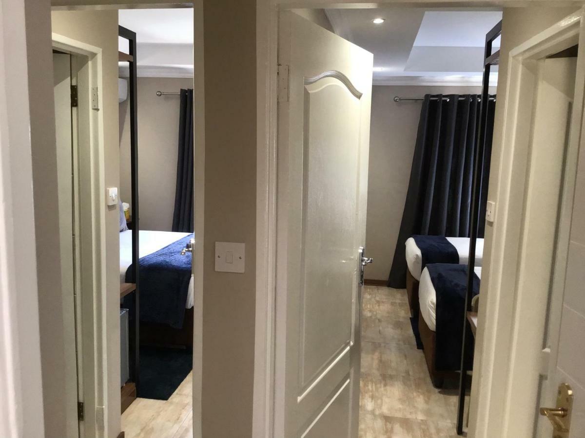 The Capital Guest House Γκαμπορόνε Εξωτερικό φωτογραφία