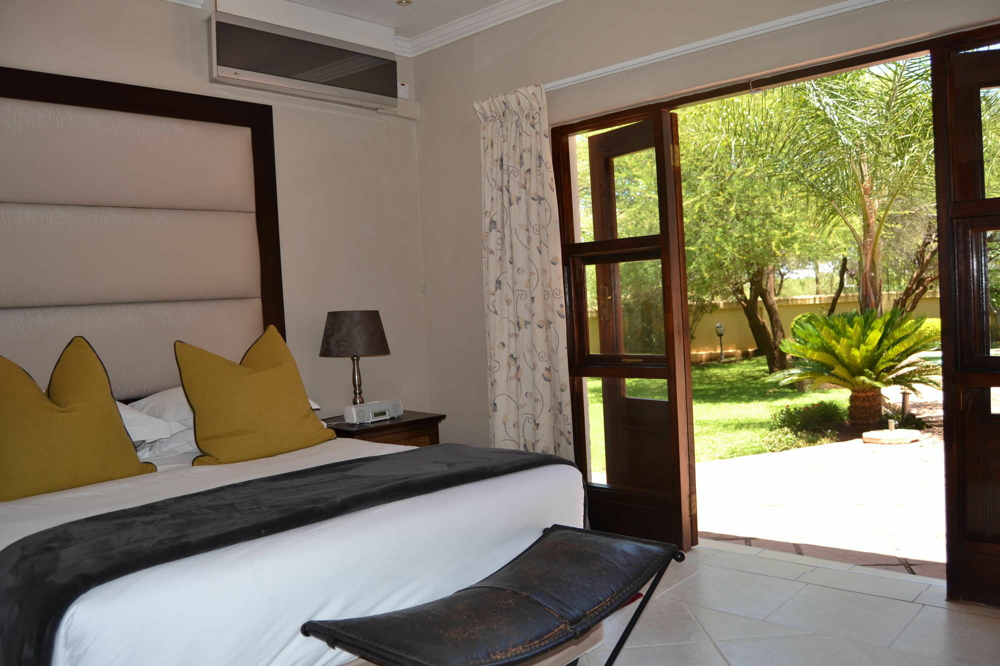 The Capital Guest House Γκαμπορόνε Εξωτερικό φωτογραφία